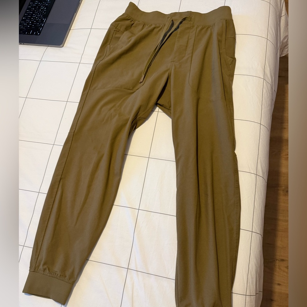 Lululemon ABC Jogger - short